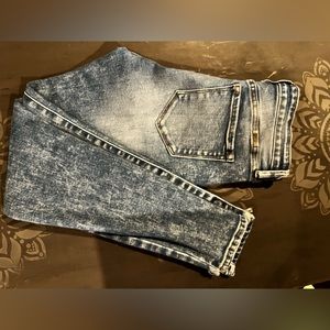 New Kancan jeans, never worn but no tags, acid washed vintage look.